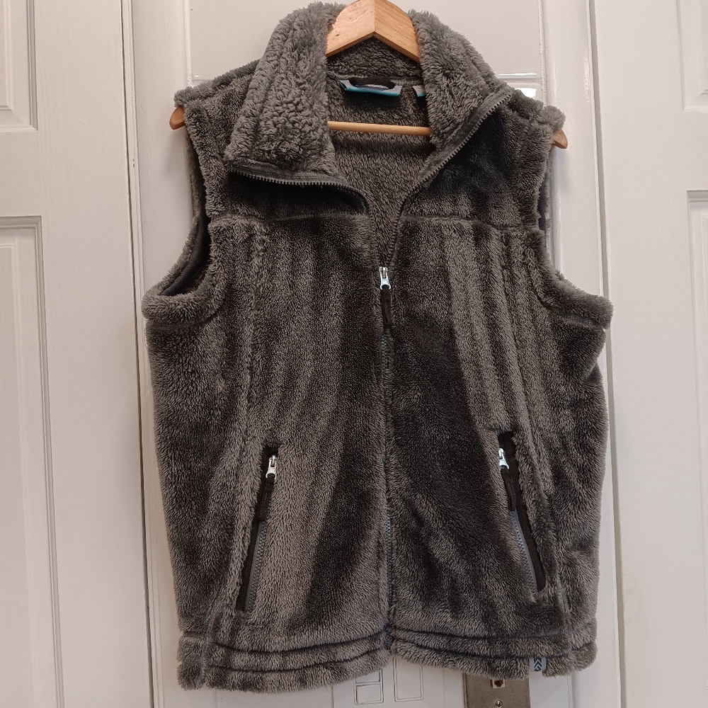 Vest - Picture 9 of 13